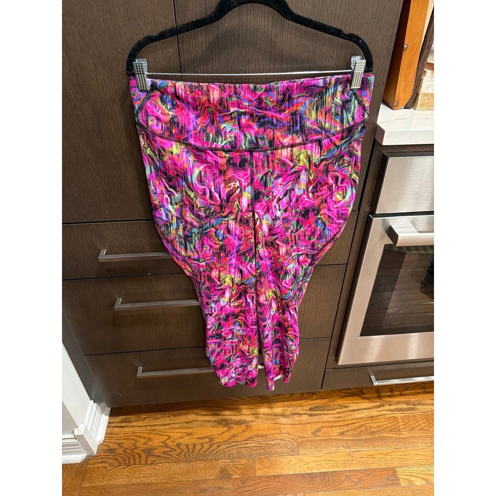Lululemon Base Pace High-Rise 25" tights in‎ the "Hyper Flow Pink women's 16